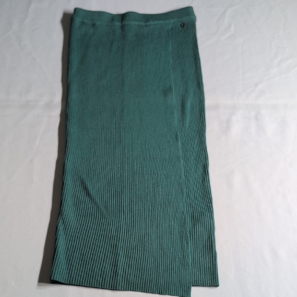 Guess Green Maxi Pencil Skirt with Ribbed Slit - Picture 1 of 8